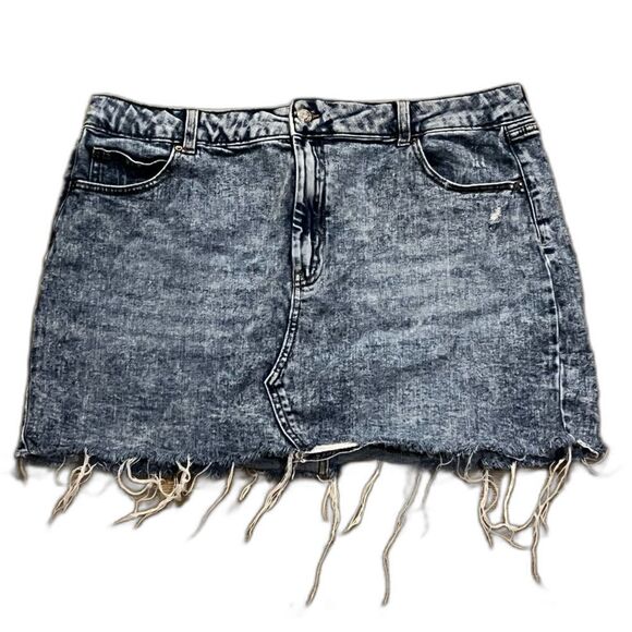 Wild Fable Light Blue Distressed Denim Skirt - Picture 1 of 3